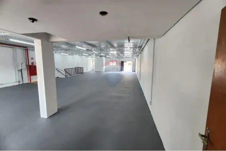 Prédio Inteiro para alugar, 1000m² no Jardim Quarto Centenário, Mauá