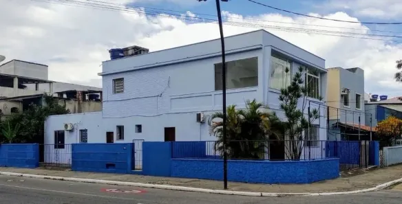 Prédio Inteiro à venda, 200m² no Centro, Macaé