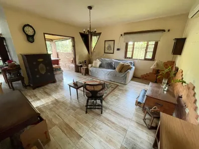 Casa com 3 Quartos para alugar, 250m² no Rio Tavares, Florianópolis