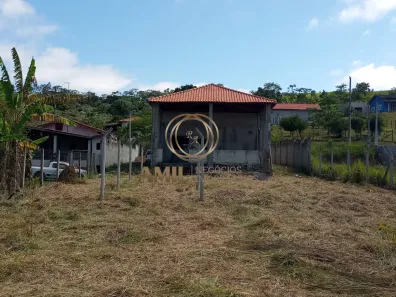 Fazenda / Sítio / Chácara com 3 Quartos à venda, 180m² no Chácara Marambaia, Caçapava