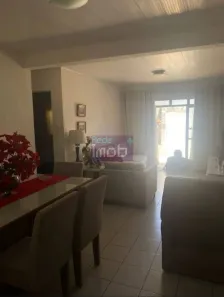 Casa com 6 Quartos à venda, 220m² no Pereira Lobo, Aracaju