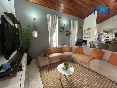 Fazenda / Sítio / Chácara com 3 Quartos à venda, 160m² no Chácara Maracajás, Salto