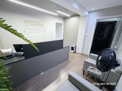 Conjunto Comercial / Sala para alugar, 100m² no República, São Paulo