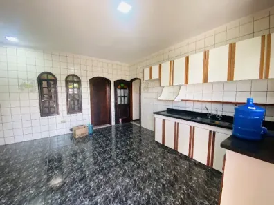 Casa com 3 Quartos para alugar, 200m² no Jardim Esperança, Barueri