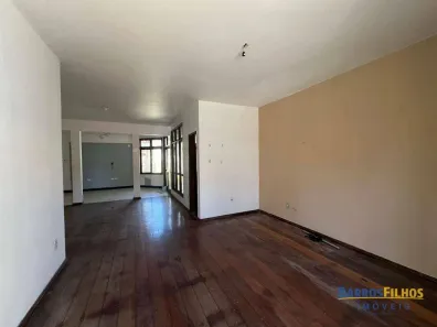 Casa com 4 Quartos à venda, 475m² no São José, Aracaju