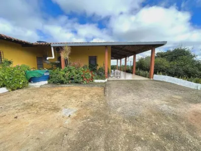 Fazenda / Sítio / Chácara com 4 Quartos à venda, 580m² no Luiz Gonzaga, Caruaru
