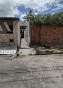 Casa de Vila com 2 Quartos à venda, 30m² no Campo Limpo, Feira de Santana