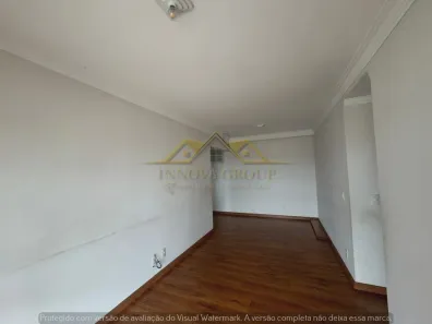 Apartamento com 3 Quartos para alugar, 76m² no Jardim Tupanci, Barueri