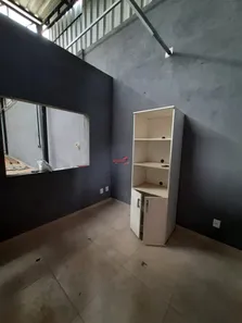 Galpão / Depósito / Armazém à venda, 350m² no Santo Antônio, Viçosa