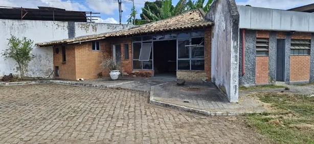 Galpão / Depósito / Armazém para venda ou aluguel, 300m² no Parque Guarus, Campos dos Goytacazes