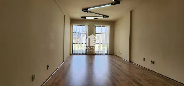 Loja / Salão / Ponto Comercial com 1 Quarto à venda, 40m² no Centro, Nova Friburgo