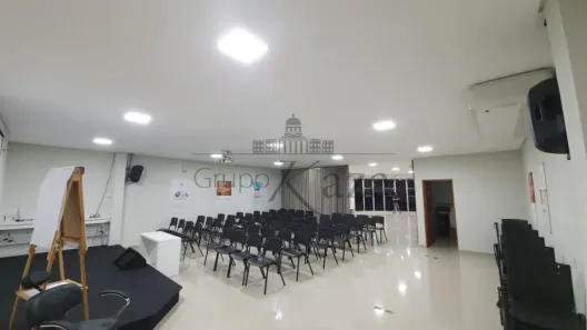 Prédio Inteiro com 3 Quartos à venda, 200m² no Centro, Jacareí