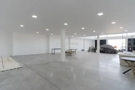 Loja / Salão / Ponto Comercial para alugar, 500m² no Jardim Alvorada, Cambé