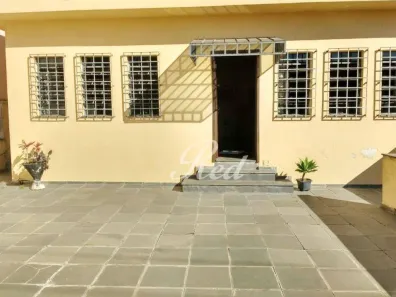 Casa Comercial com 4 Quartos para alugar, 244m² no Centro, Poá