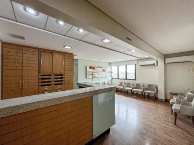 Andar / Laje corporativa para alugar, 300m² no Vila Ipiranga, Londrina