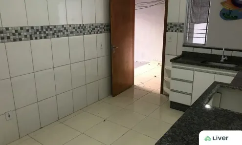 Casa com 2 Quartos para alugar, 106m² no Jardim Ipanema, Trindade