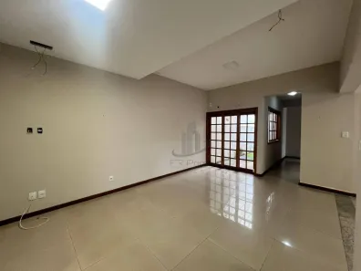 Casa de Condomínio com 2 Quartos para alugar, 131m² no Vila Santa Cecília, Volta Redonda