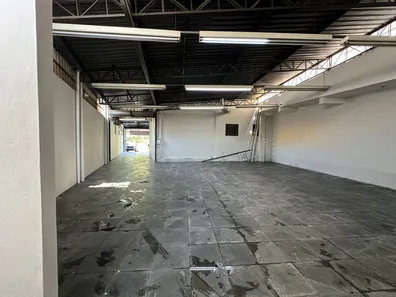 Loja / Salão / Ponto Comercial à venda, 465m² no Vila Flórida, Guarulhos