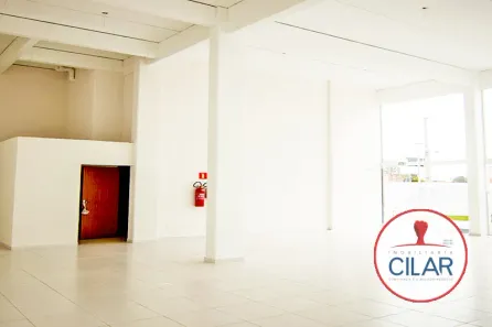 Prédio Inteiro à venda, 458m² no Guabirotuba, Curitiba