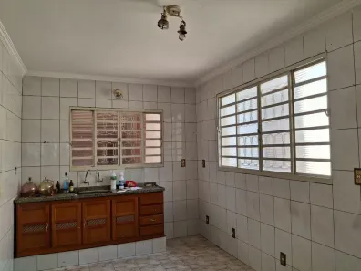 Casa com 3 Quartos para alugar, 180m² no Jardim São Luiz, Limeira