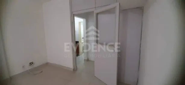 Conjunto Comercial / Sala para alugar, 29m² no Santa Lúcia, Vitória