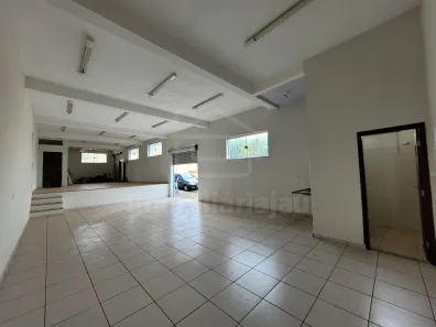 Loja / Salão / Ponto Comercial para alugar, 10m² no Chácara Braz Miraglia, Jaú