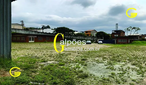 Galpão / Depósito / Armazém à venda, 700m² no Chácara do Solar I (Fazendinha), Santana de Parnaíba