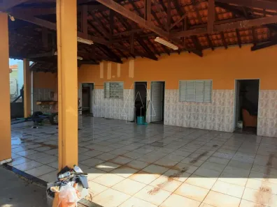 Fazenda / Sítio / Chácara com 2 Quartos para alugar, 200m² no Conjunto Habitacional Claudionor Cinti, Araçatuba