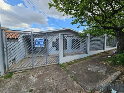 Casa com 3 Quartos para alugar, 120m² no Jardim Presidente Kennedy, Apucarana