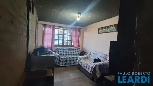 Sobrado com 3 Quartos à venda, 136m² no Jardim Esperança, Poços de Caldas