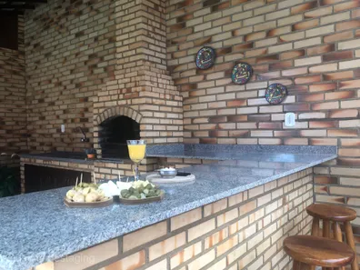 Sobrado com 5 Quartos à venda, 315m² no Jardim Mariléa, Rio das Ostras