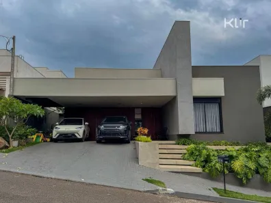 Casa de Condomínio com 3 Quartos à venda, 257m² no Chácaras Aeroporto, Maringá