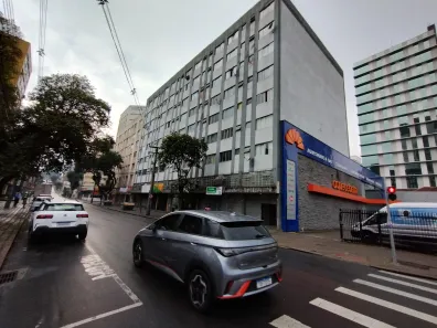 Apartamento com 1 Quarto para alugar, 25m² no Centro, Curitiba