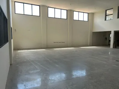 Galpão / Depósito / Armazém para venda ou aluguel, 367m² no Parque das Quaresmeiras, Campinas