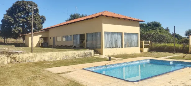 Casa de Condomínio com 2 Quartos para alugar, 200m² no Condomínio Águas da serra, Hidrolândia