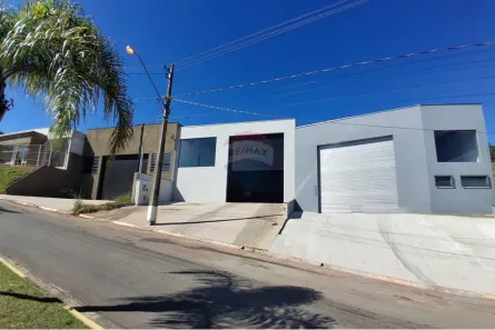 Galpão / Depósito / Armazém para alugar, 205m² no Condomínio Villa Verde Bragança, Bragança Paulista