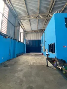 Galpão / Depósito / Armazém à venda, 900m² no Imboassica, Macaé