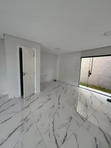 Sobrado com 3 Quartos à venda, 160m² no Pinheirinho, Curitiba