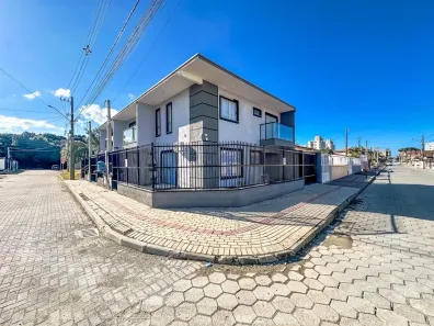 Casa de Condomínio com 3 Quartos à venda, 100m² no Itacolomi, Balneário Piçarras