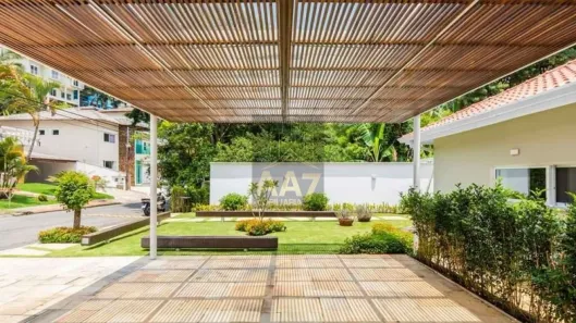 Casa de Condomínio com 3 Quartos à venda, 370m² no Chácara do Refúgio, Carapicuíba