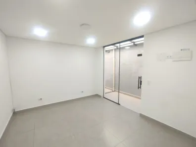 Conjunto Comercial / Sala para alugar, 20m² no Região Central, Caieiras