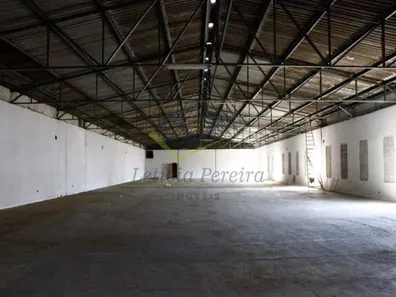 Prédio Inteiro para venda ou aluguel, 3800m² no Vila Lavínia, Mogi das Cruzes
