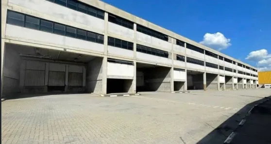 Galpão / Depósito / Armazém para venda ou aluguel, 10000m² no Dona Catarina, São Roque
