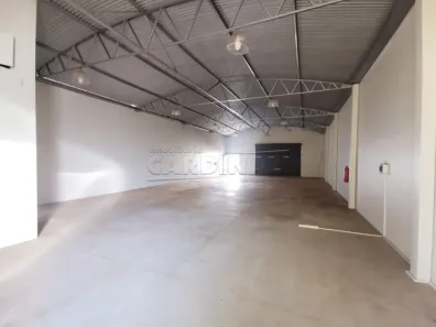 Galpão / Depósito / Armazém para alugar, 210m² no Jardim Brasília (Vila Xavier), Araraquara