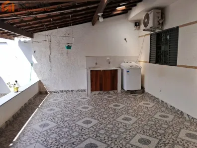 Casa com 3 Quartos para alugar, 203m² no Jardim João Paulo II, Sumaré