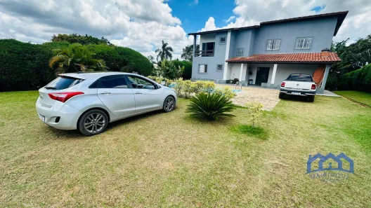 Fazenda / Sítio / Chácara com 3 Quartos à venda, 1200m² no Zona Rural, Mairinque