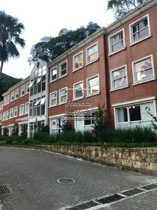 Loja / Salão / Ponto Comercial à venda, 30m² no Quarteirão Brasileiro, Petrópolis