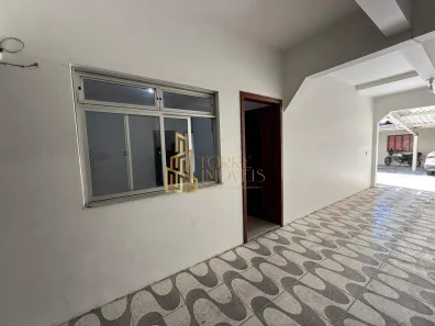 Casa com 2 Quartos para alugar, 75m² no Centro, Navegantes