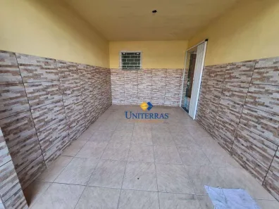 Casa com 2 Quartos para alugar, 120m² no São Gabriel, Colombo