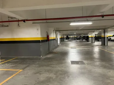 Garagem à venda, 10m² no Rebouças, Curitiba